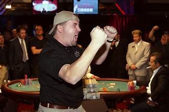 Image of Chris Moneymaker after he won the 2003 WSOP.